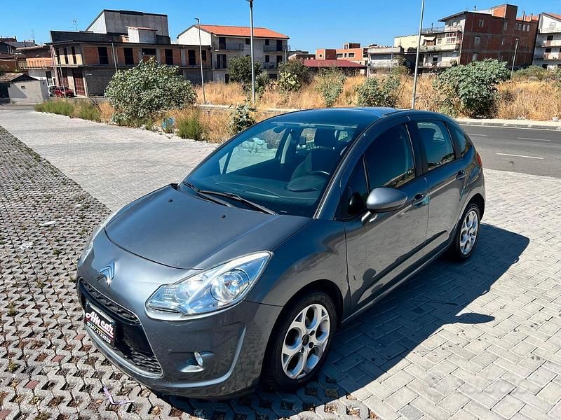 Grigio Usata 2011 Citroën C3 Exclusive Tre volumi | 4890 € (Buon prezzo) - Immagine 1/4