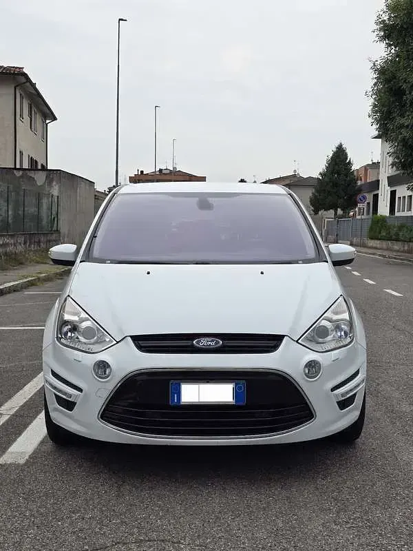 Usata Ford S-MAX Titanium 163 CV (119 kW) 2013 Monovolume