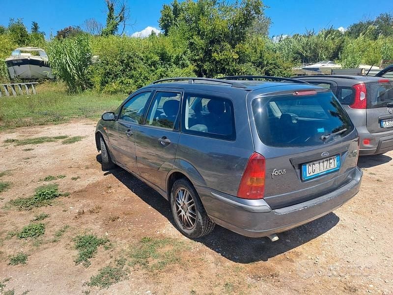 Usata Ford Focus 101 CV (74 kW) 2003 Station wagon