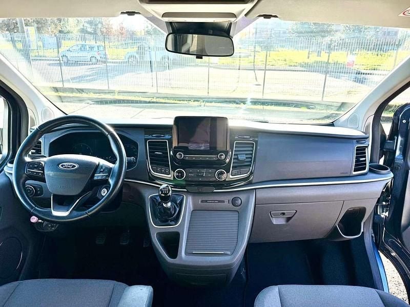 Usata Ford Tourneo Custom 131 CV (96 kW) 2022 Blu Furgone