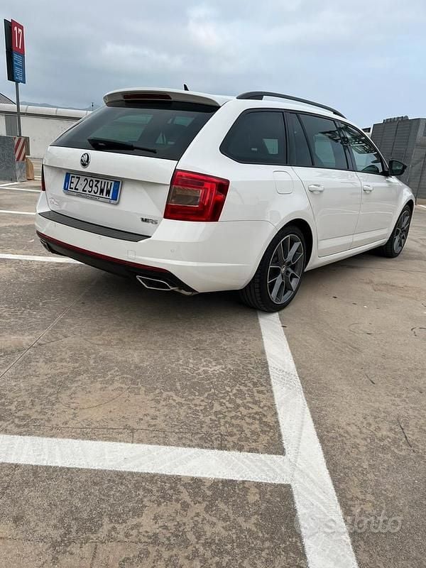 Occasion Skoda Octavia 184 ch (135 kW) 2015 Blanc Citadine