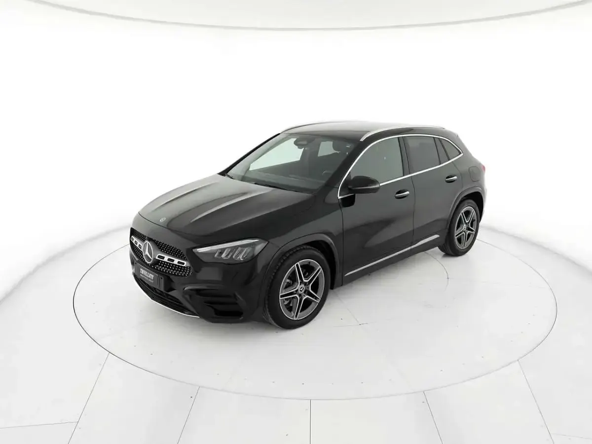 Usata Mercedes GLA200 Advanced Plus 150 CV (110 kW) 2023 Nero SUV