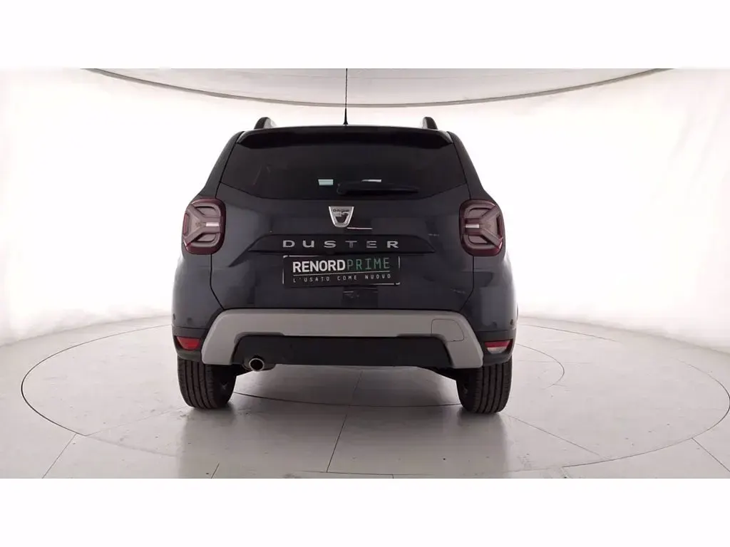 Usata Dacia Duster Prestige 101 CV (74 kW) 2021 Grigio scuro SUV