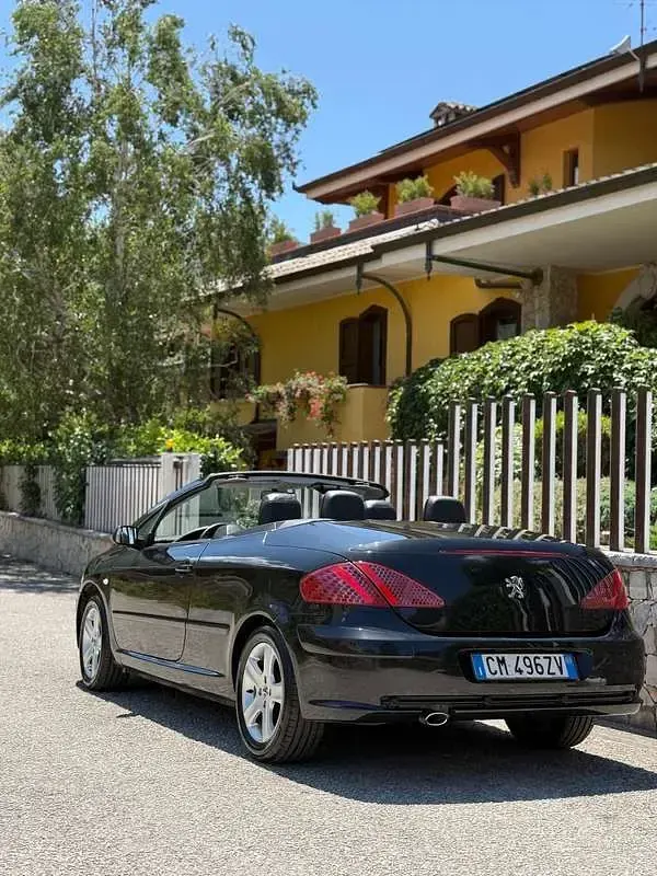 Usata Peugeot 307 CC 109 CV (80 kW) 2004 Nero Cabrio