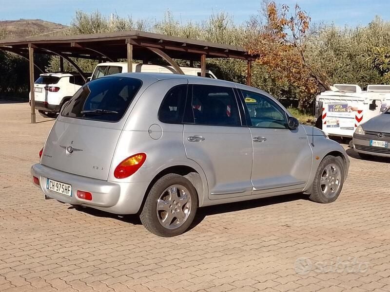 Usata Chrysler PT Cruiser Limited 121 CV (88 kW) 2004 Argento Berlina