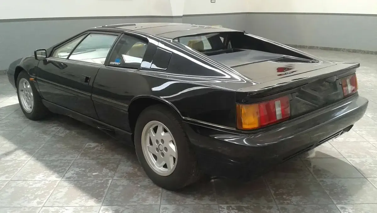 Usata Lotus Esprit 173 CV (127 kW) 1988 Nero Coupé