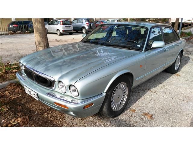 Jaguar XJ8 usata - 51 Jaguar XJ8 in vendita - AutoUncle
