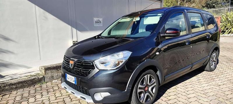 Other Usata 2019 Dacia Lodgy Stepway Monovolume | 11.500 € (Buon prezzo) - Immagine 1/2