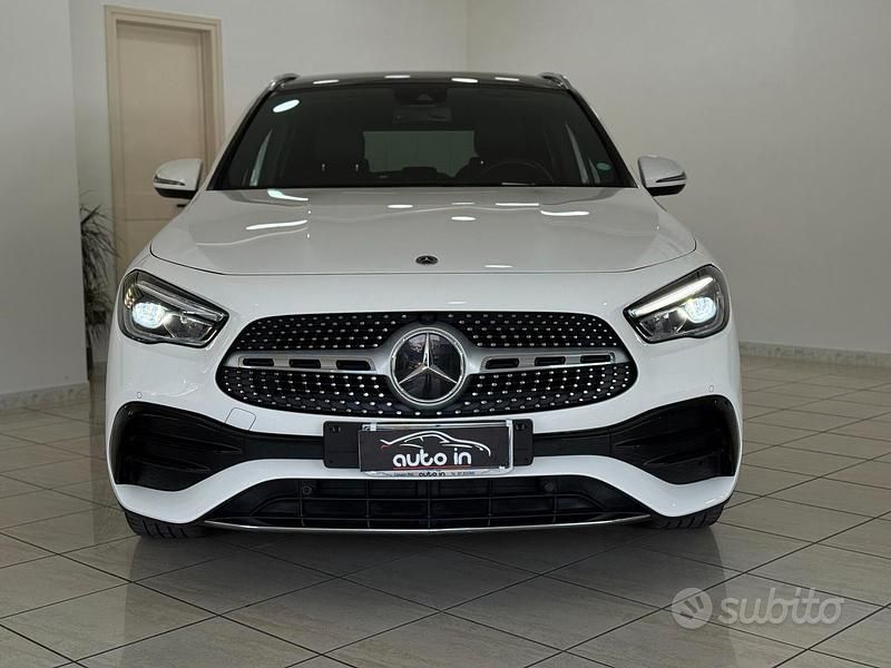 Bianco Usata 2020 Mercedes GLA180 Premium SUV | 32.000 € (Buon prezzo) - Immagine 1/4