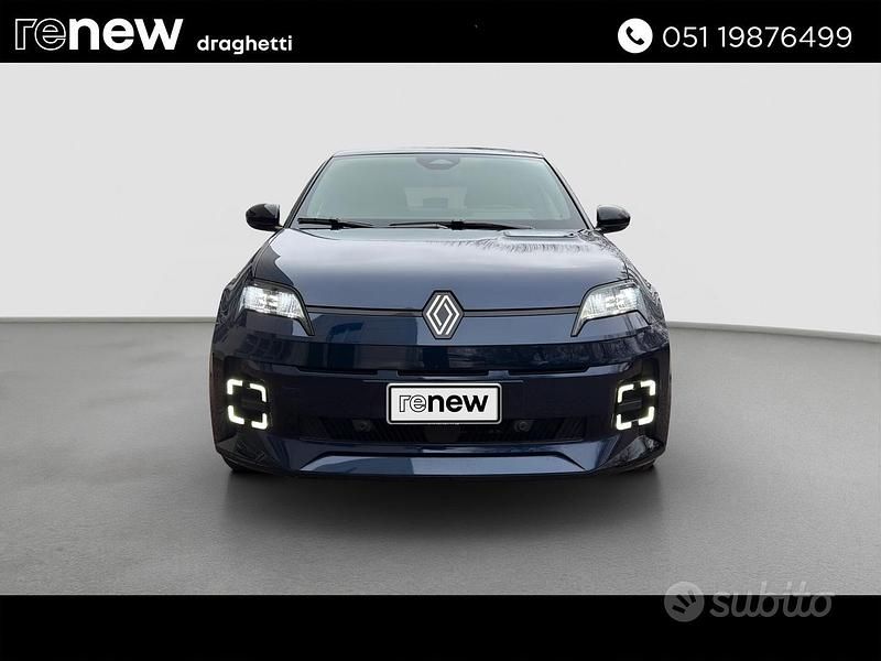 Begagnad Renault 5 E-Tech Iconic 110 kW (150 HK) 2024 Blå Sedan