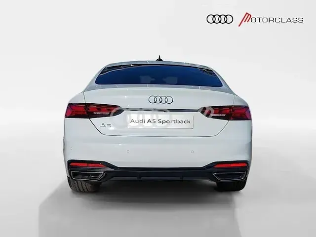 Usata Audi A5 S-Line 204 CV (150 kW) 2025 Bianco ghiaccio metallizzato Berlina