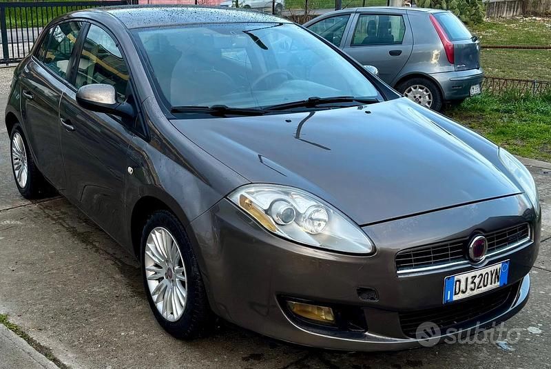 Usata Fiat Bravo Emotion 120 CV (88 kW) 2007 Grigio Utilitaria