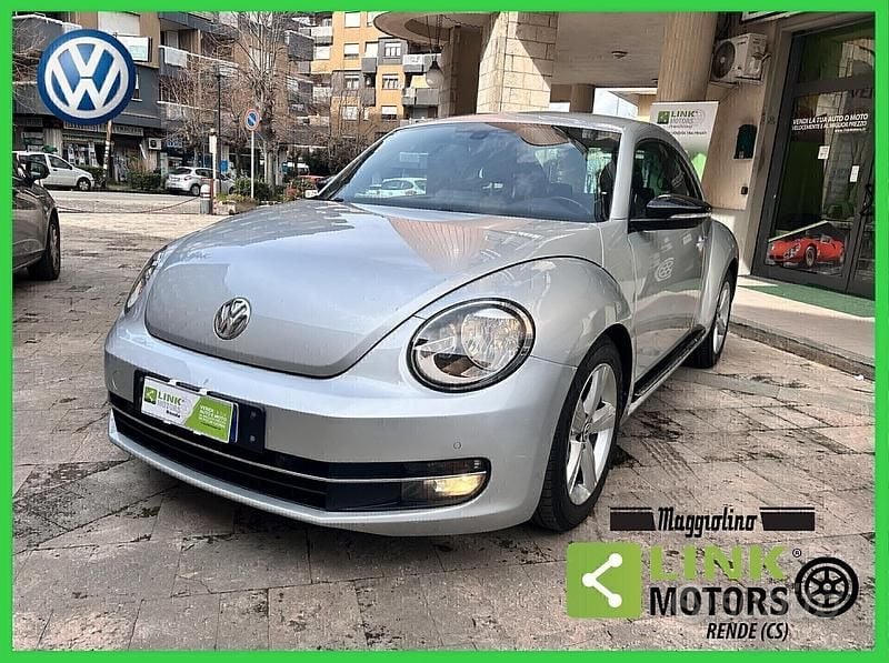 Usata VW Beetle Sportline 140 CV (102 kW) 2012 Bianco Utilitaria