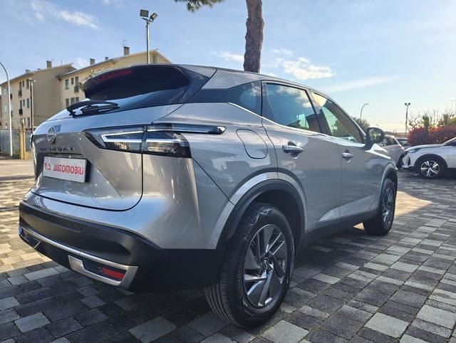 Usata Nissan Qashqai Acenta 140 CV (102 kW) 2025 Argento SUV