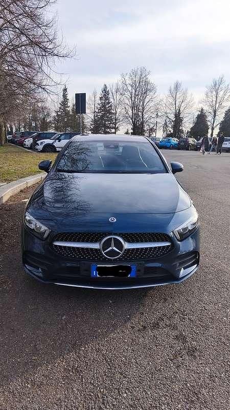 Usata Mercedes A180 AMG line 116 CV (85 kW) 2019 Berlina