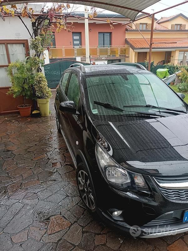 Usata 2019 Opel Karl Rocks Due volumi | 7800 € (Ottimo prezzo) - Immagine 1/4