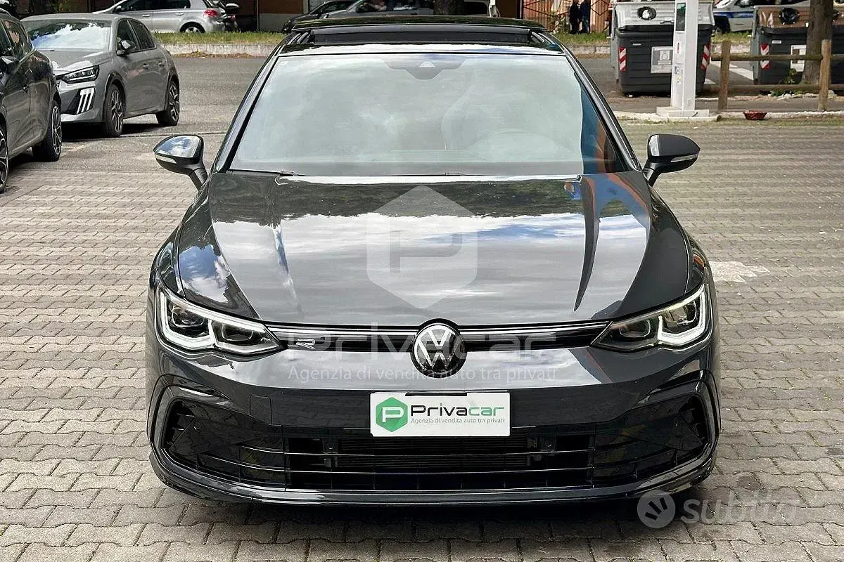 Occasion VW Golf VIII R-line 150 ch (110 kW) 2024 Gris Citadine