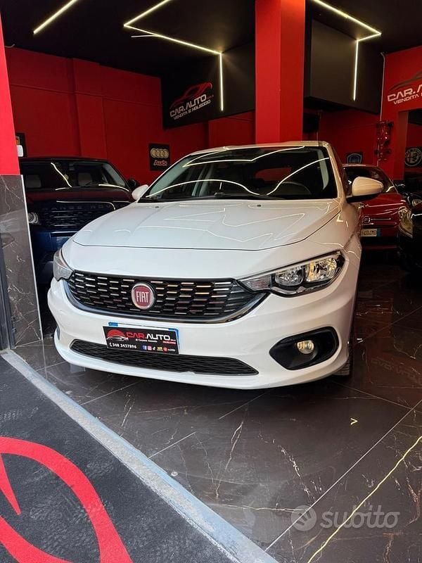 Usata Fiat Tipo Lounge 120 CV (88 kW) 2017 Bianco Berlina