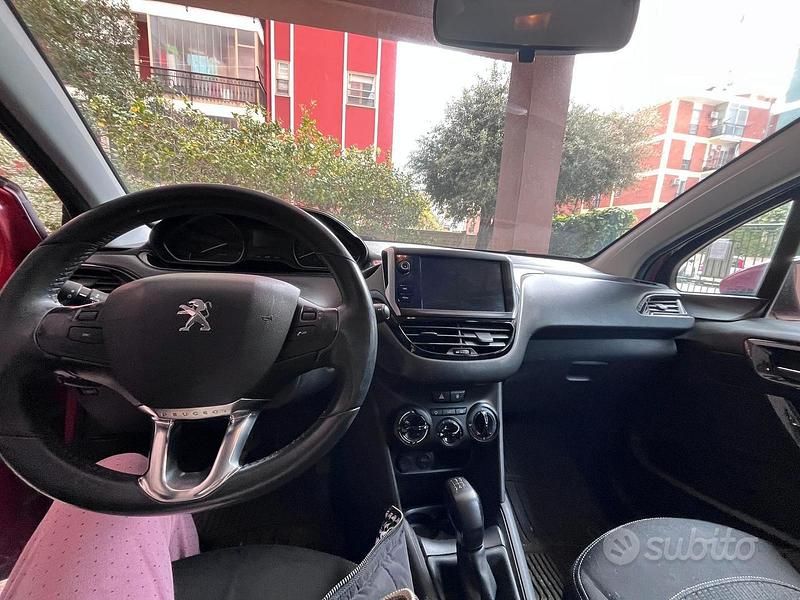 Usata Peugeot 208 2018 Utilitaria