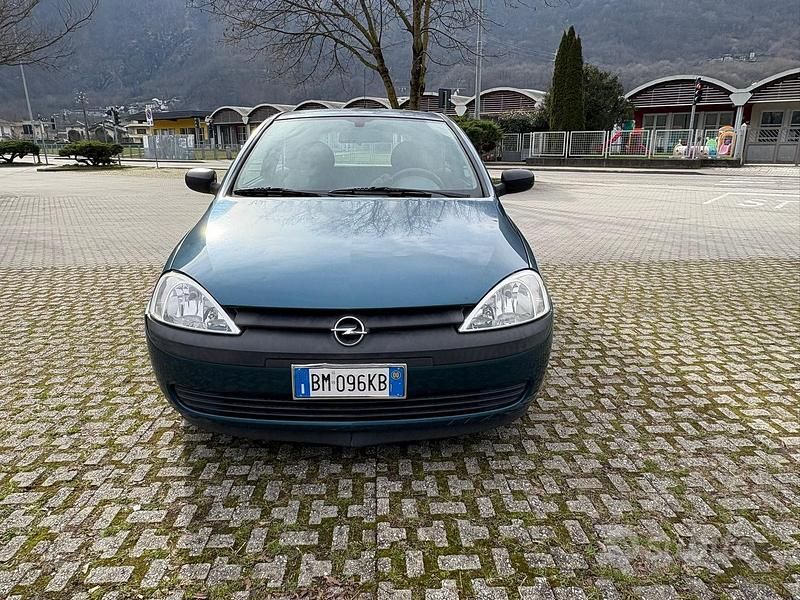 Usata Opel Corsa 54 CV (39 kW) 2001 Verde Utilitaria