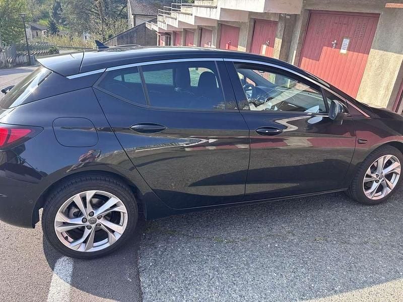 Usata Opel Astra Business Elegance 122 CV (89 kW) 2020 Nero Berlina
