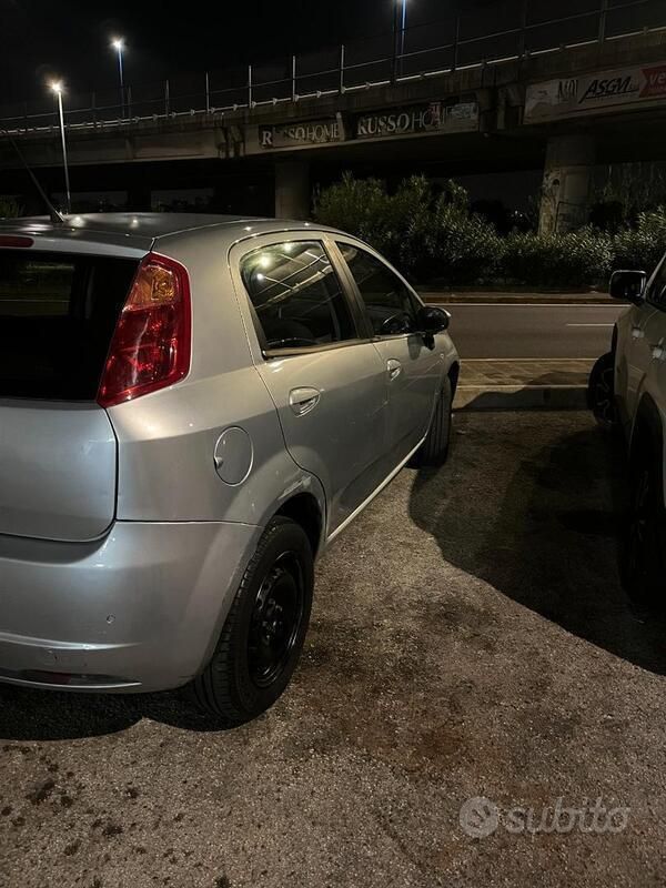 Usata Fiat Grande Punto 2009 Grigio Utilitaria