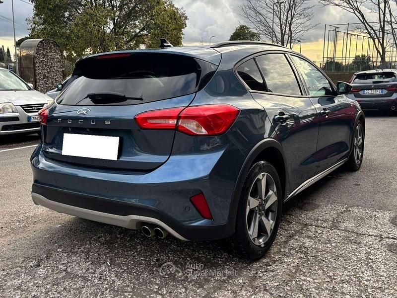 Usata Ford Focus Active 120 CV (88 kW) 2019 Blu/azzurro Berlina