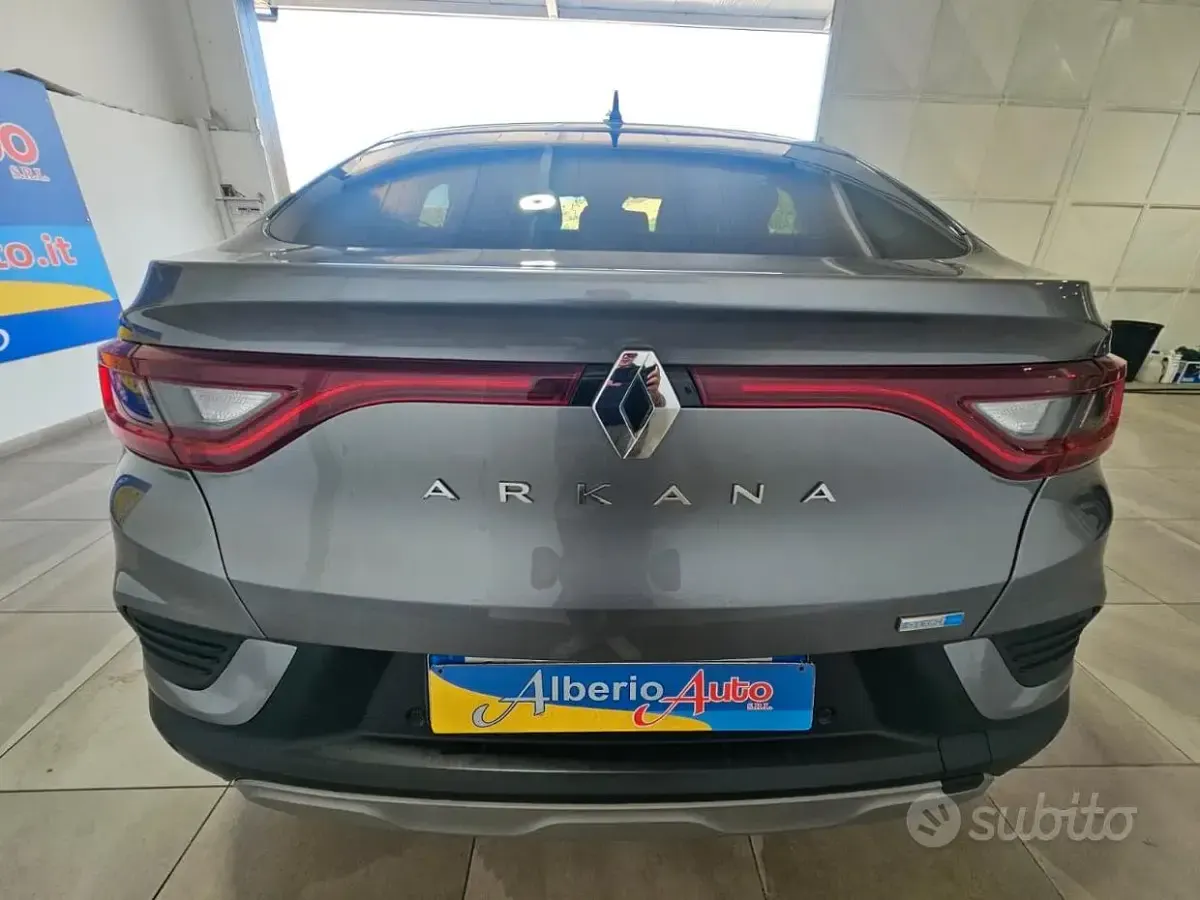 Usata Renault Arkana Intens 94 CV (69 kW) 2022 Grigio SUV