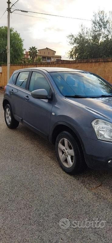 Usata Nissan Qashqai 106 CV (77 kW) 2008 Grigio SUV