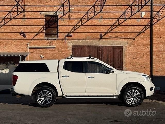 Käytetty Nissan Navara Tekna 190 HP (139 kW) 2016 Valkoinen Nouto