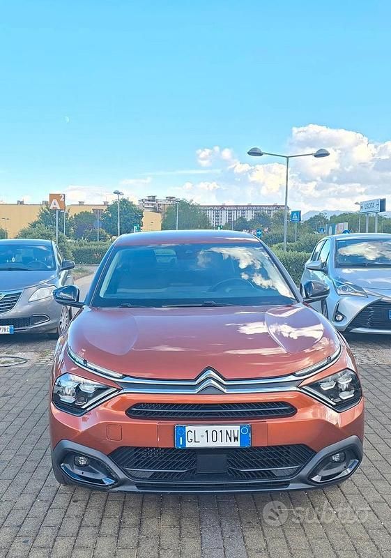 Usata Citroën C4 PureTech 130 CV (95 kW) 2024 Marrone Berlina