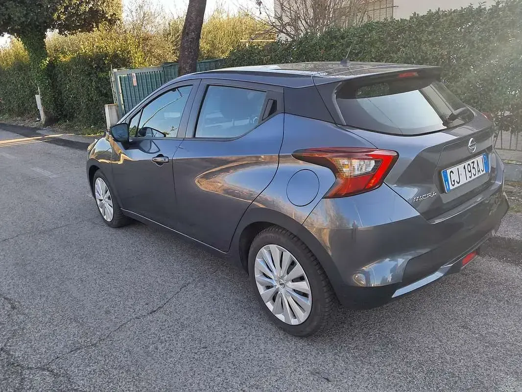 Usata Nissan Micra Acenta 92 CV (67 kW) 2022 Grigio Utilitaria