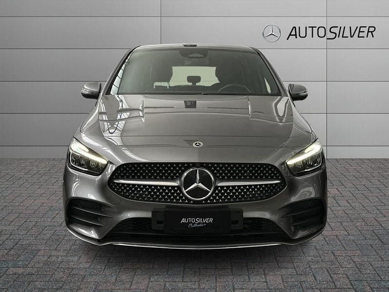 Usata Mercedes B180 Advanced Plus 116 CV (85 kW) 2024 Grigio montagna / metallizzato Utilitaria