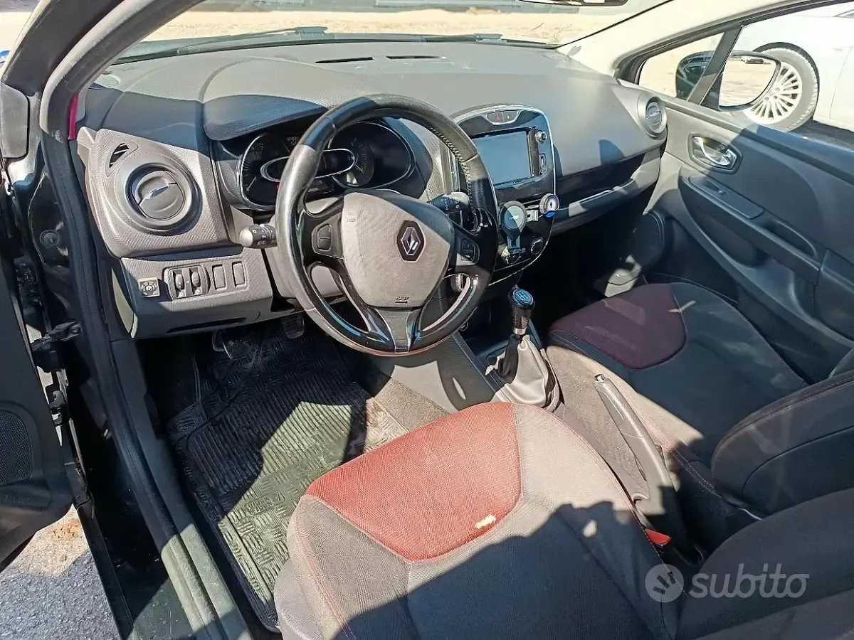 Usata Renault Clio IV 75 CV (55 kW) 2014 Nero Berlina