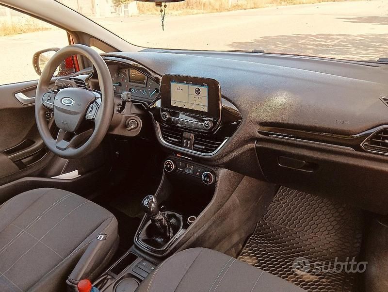 Usata Ford Fiesta 2018 Rosso Utilitaria