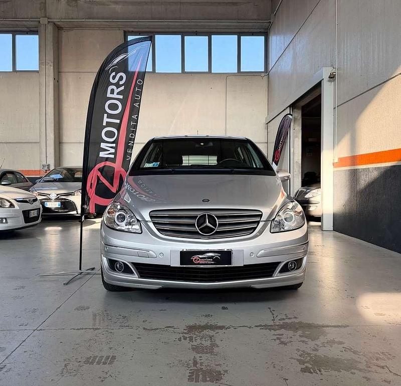 Usata Mercedes B170 Chrome 116 CV (85 kW) 2008 Argento Monovolume