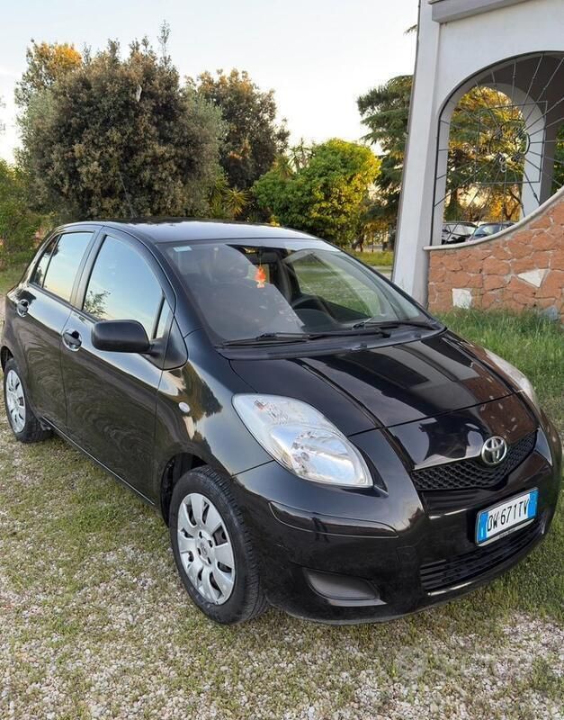 Usata Toyota Yaris 2009 Nero Berlina