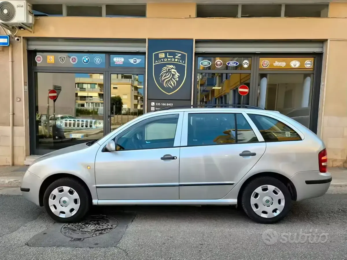 Usata Skoda Fabia 75 CV (55 kW) 2003 Grigio Station wagon