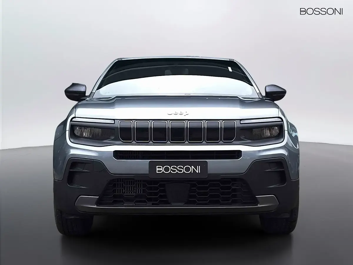 Nuova Jeep Avenger Longitude 101 CV (74 kW) 2026 Grigio SUV
