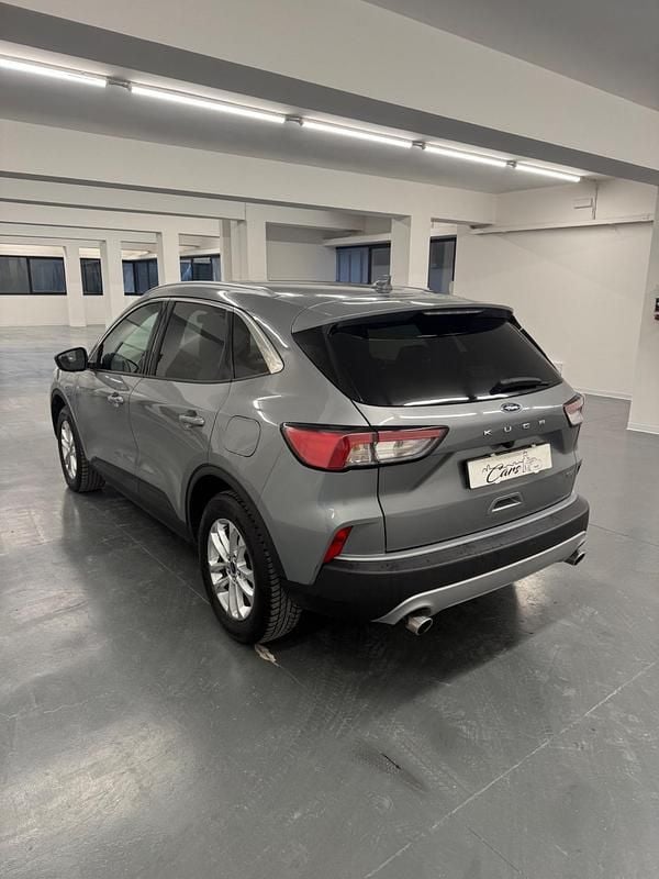 Usata Ford Kuga Business Edition 152 CV (111 kW) 2022 Grigio SUV