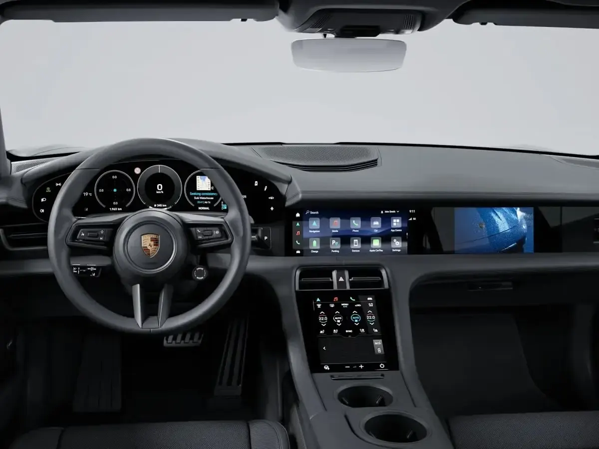 Nuova Porsche Taycan 4S Black Edition 2026 Pale blue metallizzato Berlina