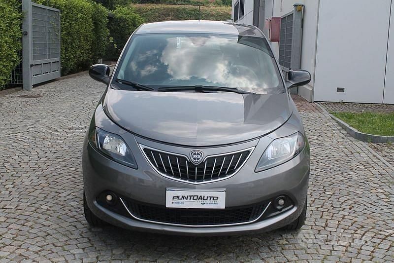 Usata Lancia Ypsilon S 69 CV (50 kW) 2021 Grigio Utilitaria