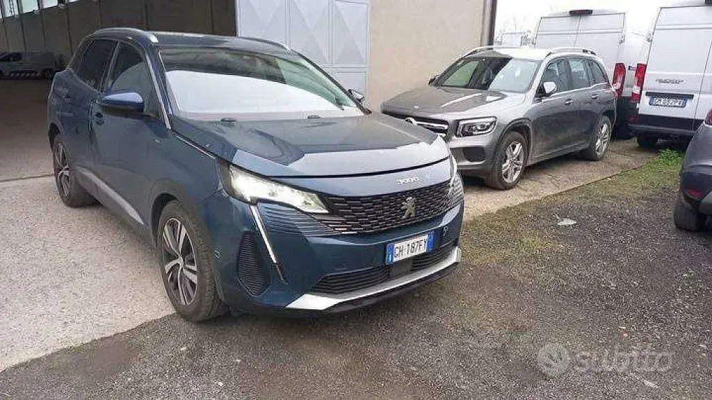 Usata Peugeot 3008 Allure 181 CV (133 kW) 2021 Blu/azzurro SUV