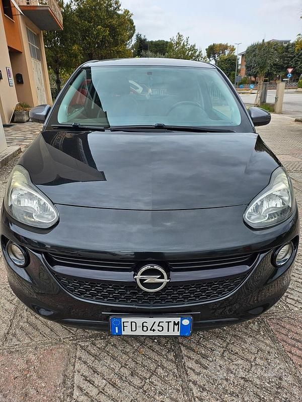 Usata Opel Adam 70 CV (51 kW) 2016 Nero Utilitaria