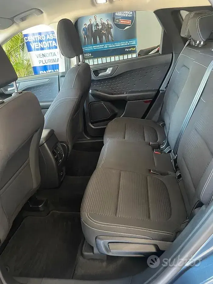 Usata Ford Kuga 120 CV (88 kW) 2021 Bluazzurro SUV