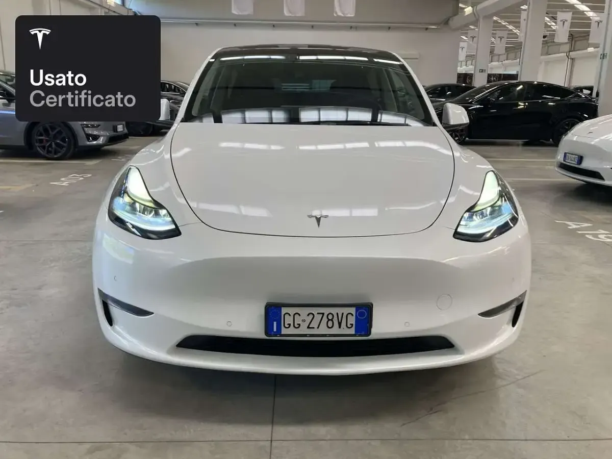 Usata Tesla Model Y Long Range AWD 258 kW (351 CV) 2022 Pearl white multicoat SUV