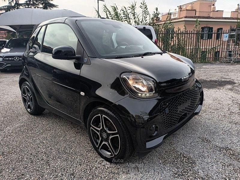 Usata Smart ForTwo Electric Drive Pulse 41 kW (56 CV) 2022 Nero Cabrio