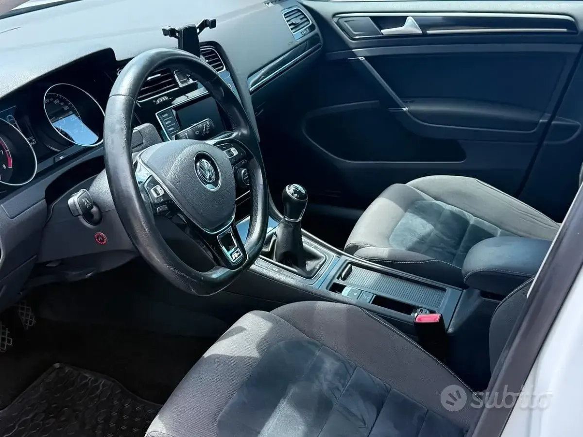 Usata VW Golf VII Highline 150 CV (110 kW) 2014 Berlina