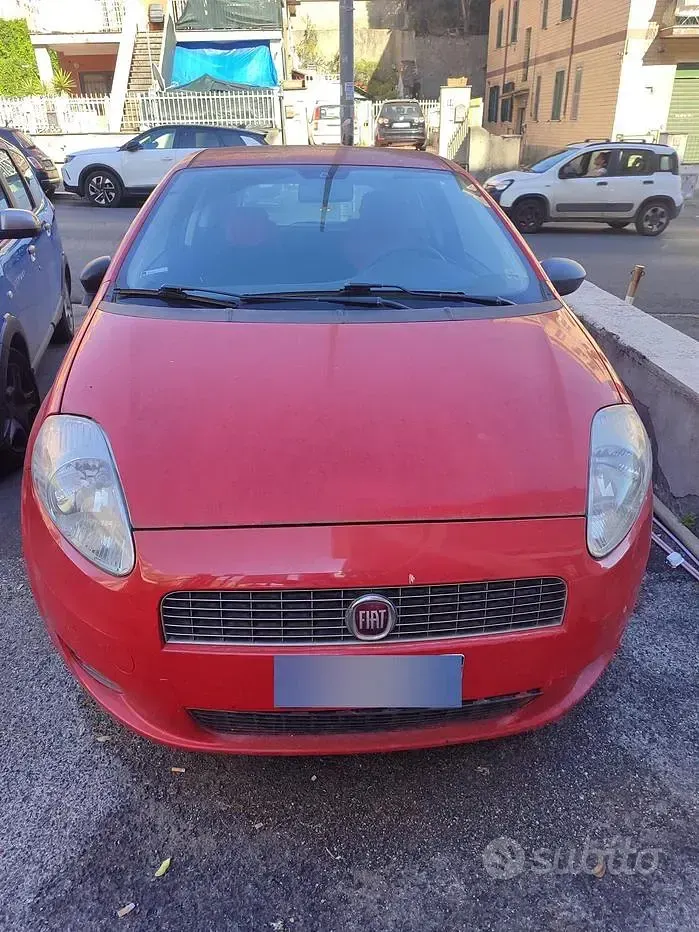 Usata Fiat Grande Punto 65 CV (47 kW) 2007 Rosso Utilitaria