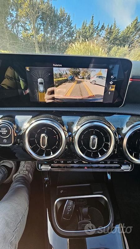 Usata Mercedes A180 Premium 136 CV (100 kW) 2019 Nero Berlina